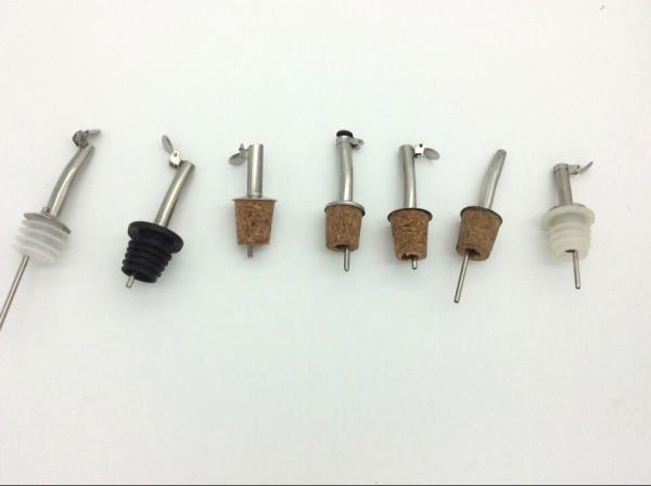 Customized LOGO Pour Spout For Oil and Wind with stainless steel cork GK-PS01