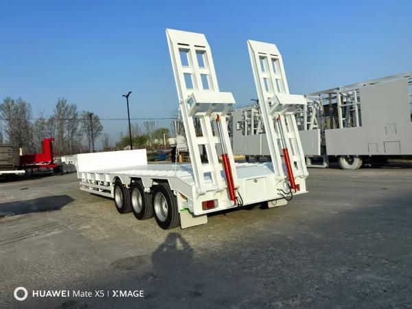 60 80 100 Tons Lowboy Flatbed Lowbed Gooseneck Truck Semi Trailer With Steel Material