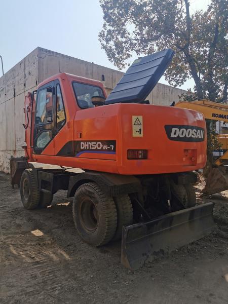 Excavateur Doosan DH150W à bas prix avec une puissance élevée et une conception globale en acier doux