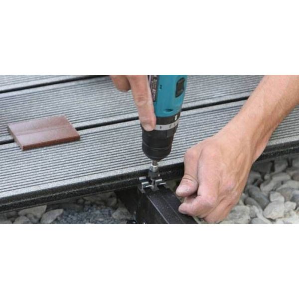 Waterproof Outdoor WPC Decking Board Flooring Easy Installation