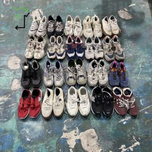 Good Condition Second Hand New Balancen Sneakers Mix Size Pre Owned Sports Shoes