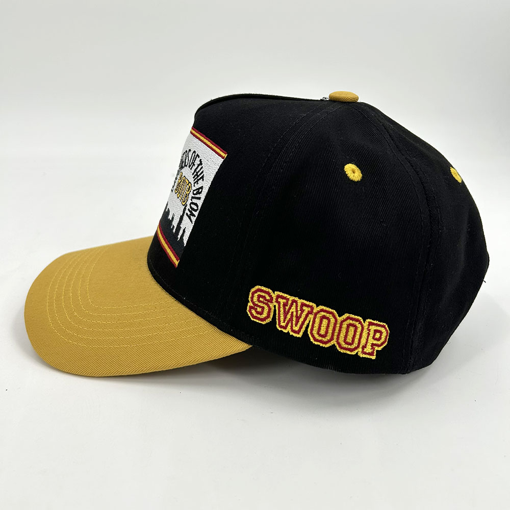 100% Cotton Twill 5 Baseball Caps Panel Two Tone Color With Customize Logo A Frame