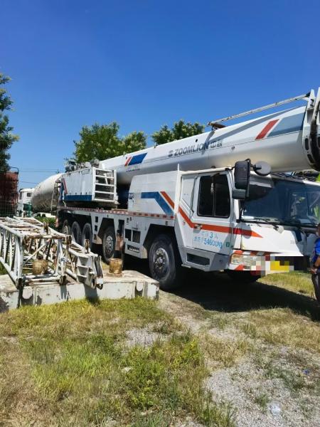2012 Zoomlion Grue de camion d'occasion Grue mobile avec service de pliage et après-vente
