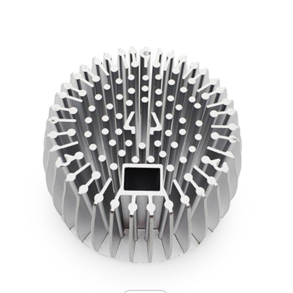 Подгонянная лампа снабжения жилищем Heatsink освещения СИД CNC алюминиевая подвергая механической обработке