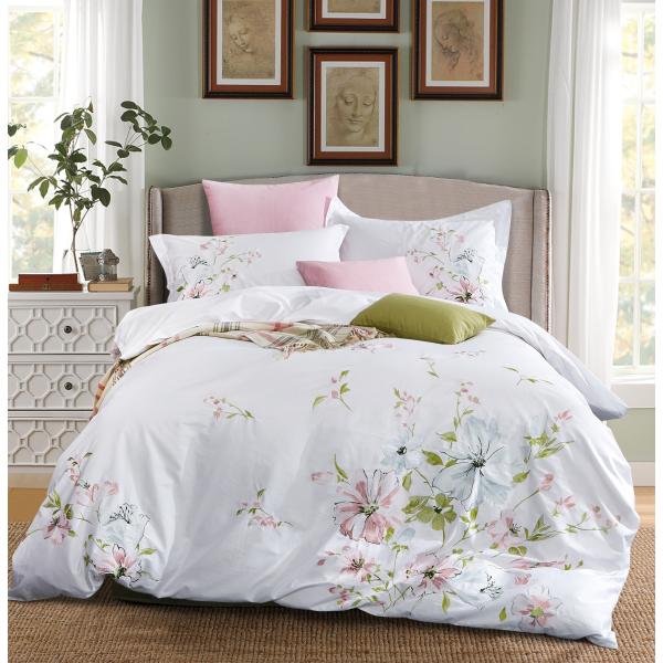 Un lit de lit de luxe en satin de style européen avec un design Jacquard exquis.