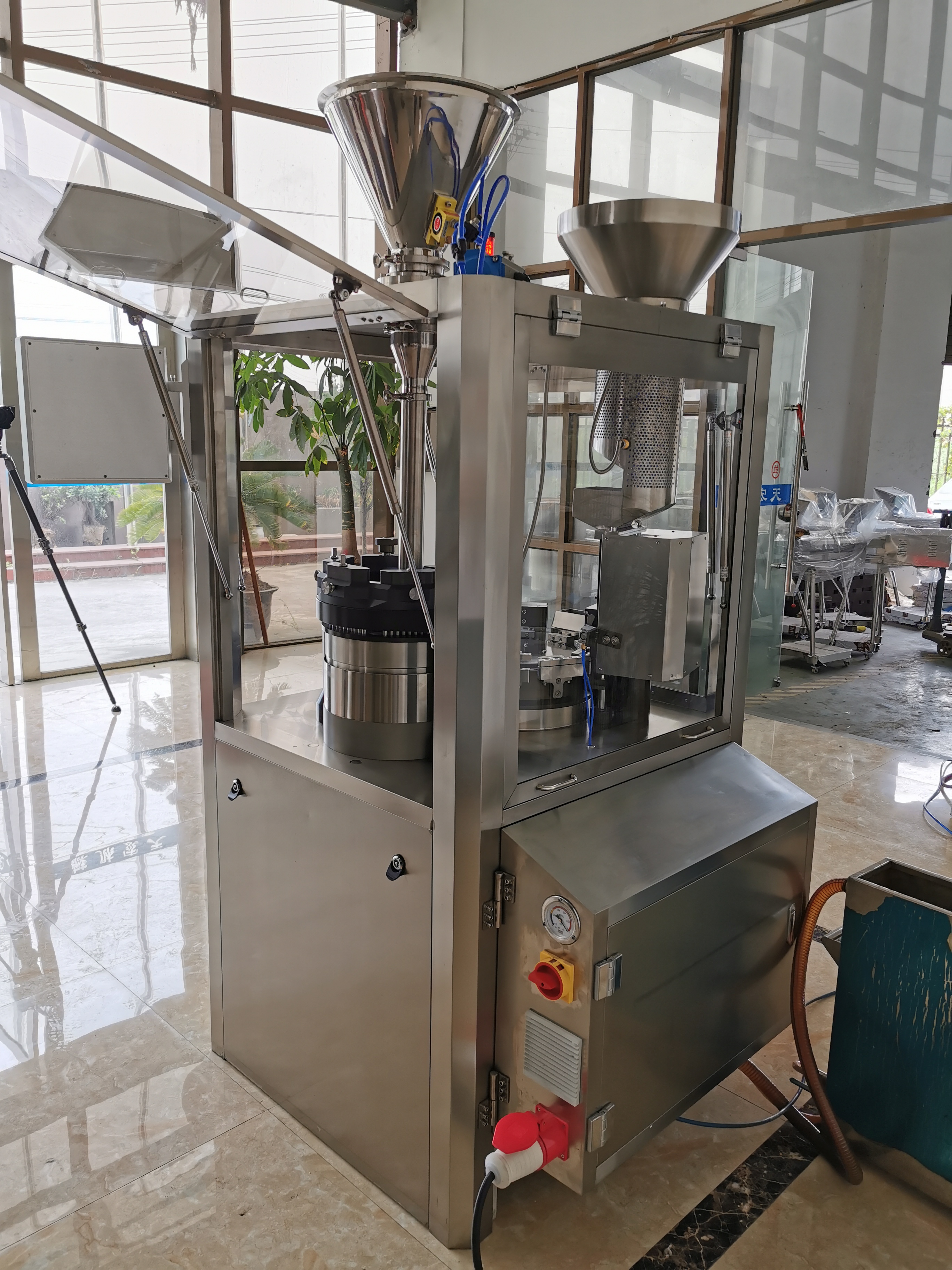 NJP-7800C Машина для наполнения капсул порошком