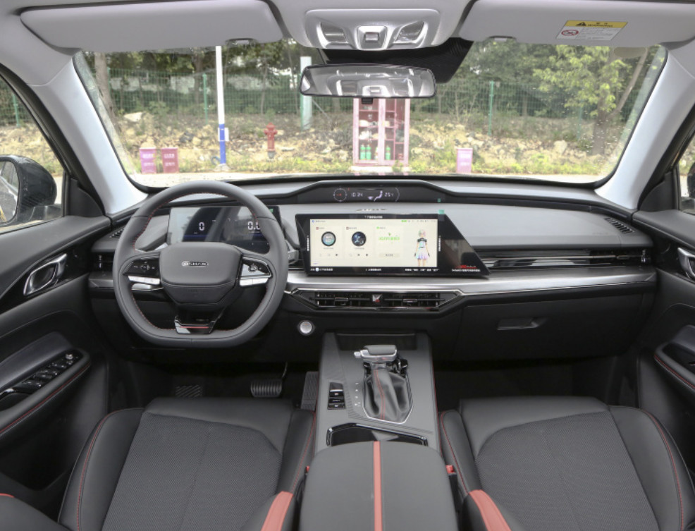 Бензин мест двери 5 версии 5 Changan OSHAN Z6 2022 1.5T DCT Zhixiang использовал SUV