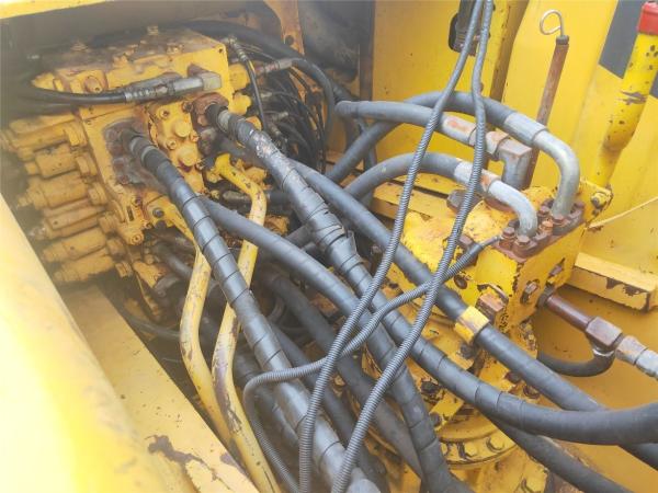                  Komatsu Top Sales Excavator PC240-8, Used 24 Ton Medium Japanese Track Digger Komatsu PC240 with 1 Year Warranty on Promotion             