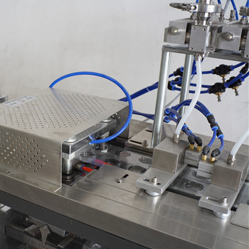 Plastic Tablet 50Hz 5.5Kw Feed Packing Machine Aluminum 110mm