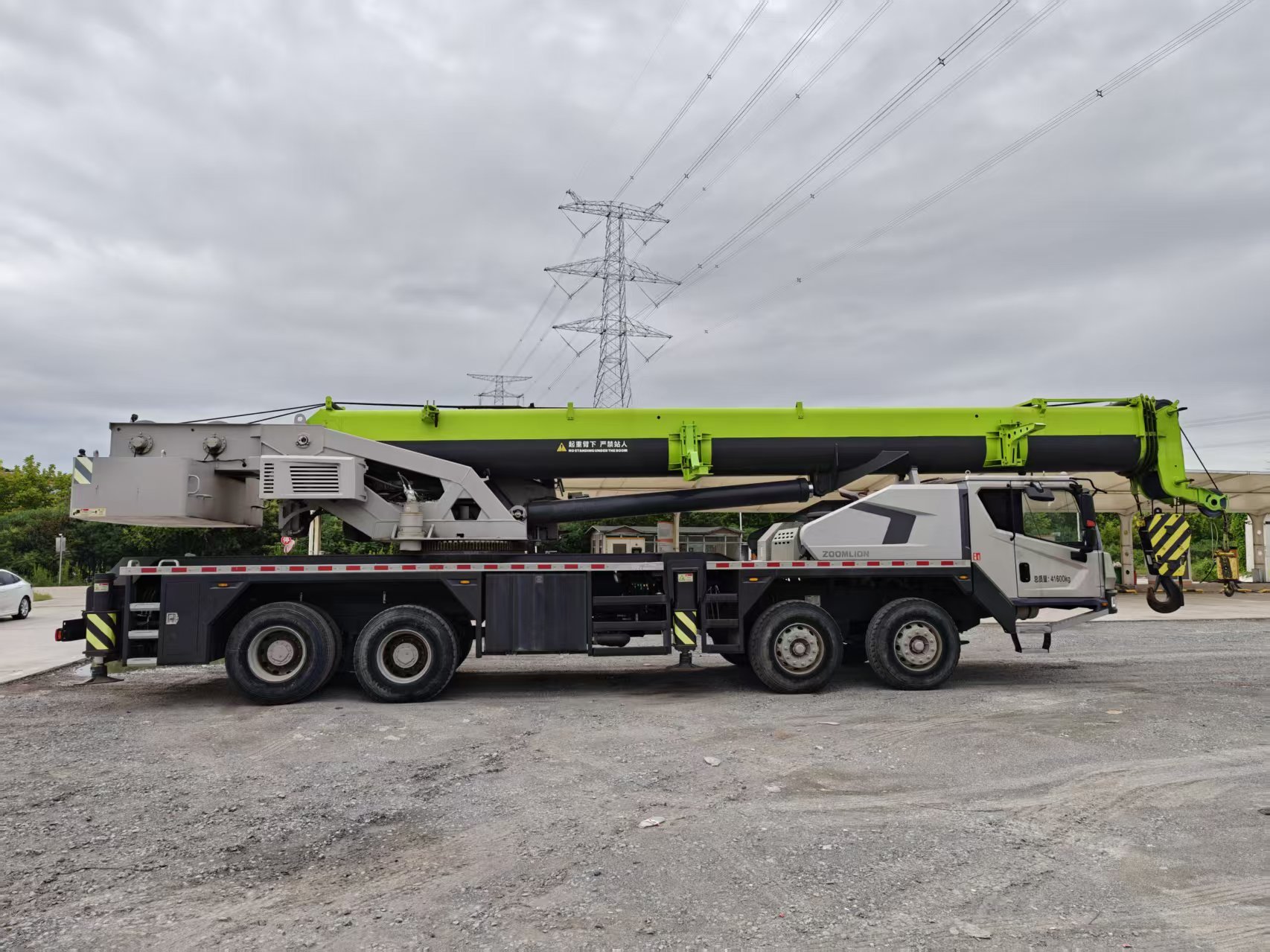 Zoomlion ZTC250A562-1 truck crane
