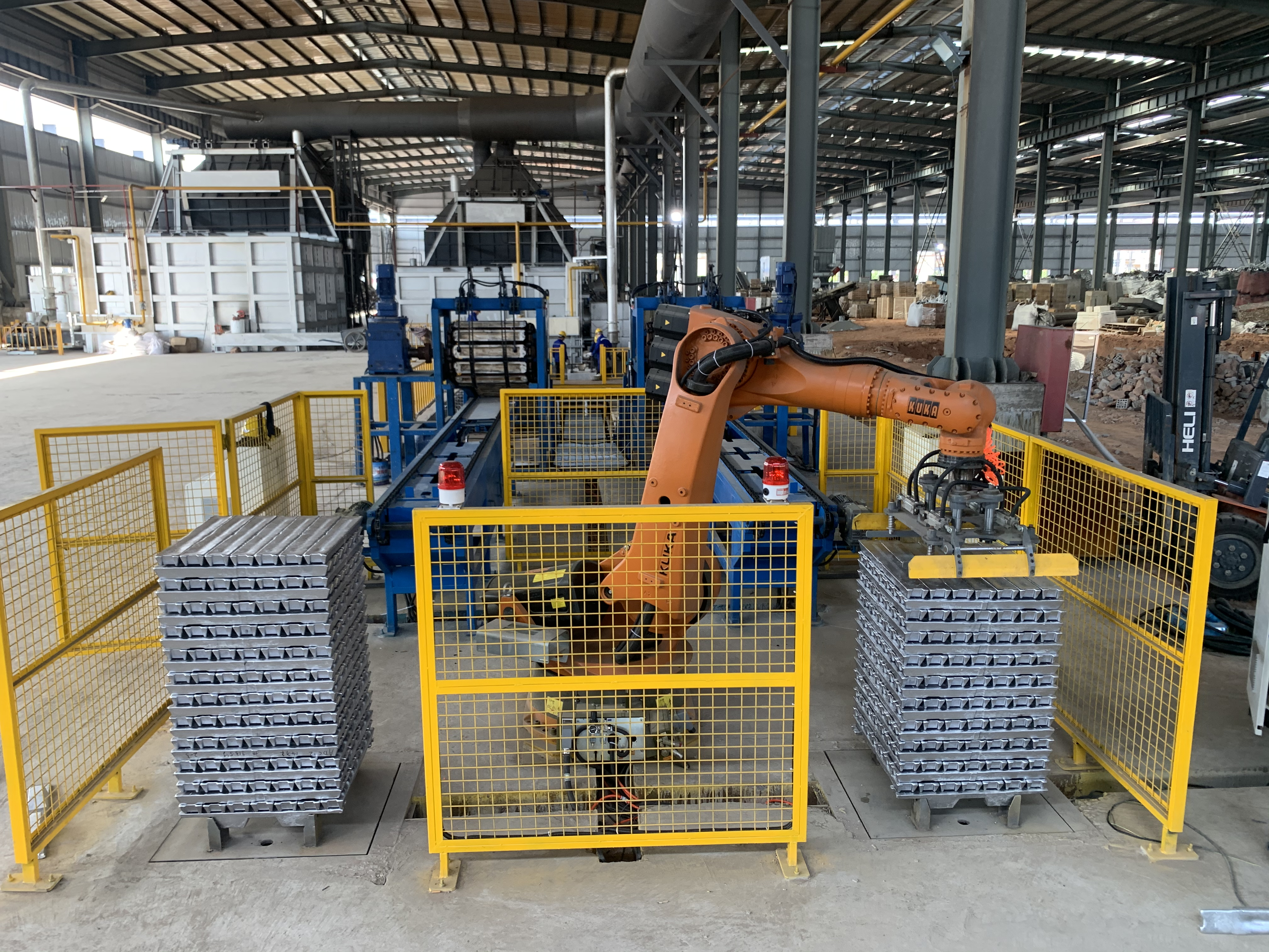 Падение в используемом роботе картины роботов KR210-2K Kuka