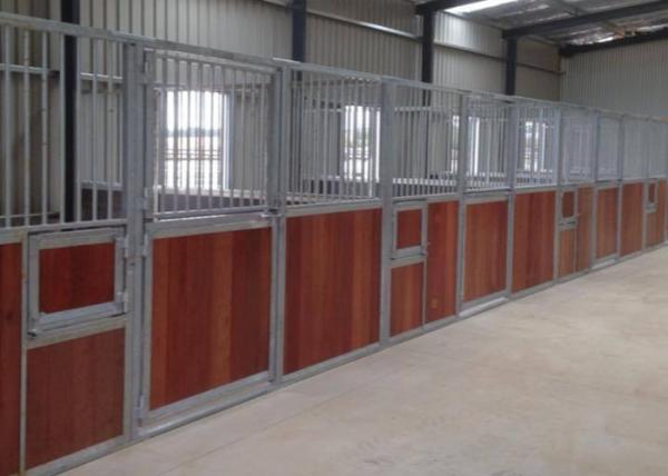 Stalles en acier modernes de cheval, aucune portes de stalle de cheval en métal de sécurité de tranchants