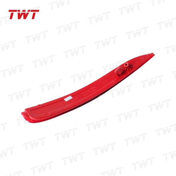 Twt 81910-33040 8192033030 Auto Car Head Rear Bumper Lamp Reflex Reflector for Toyota Camry Hybrid 2017-2021 Asv70 Axva70 Axvh7#