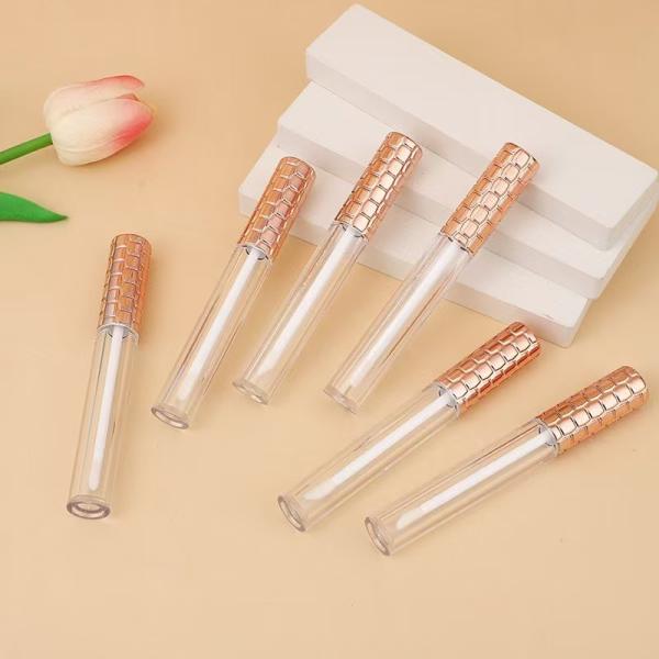 Wholesale 4.5ml Plastic Lip Gloss Tube with Golden Cap and White Brush for Empty Cosmetic Container