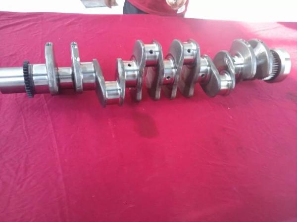 Forged Steel Cummins Diesel Engine Parts Truck L375 Engine Crankshaft C3965010