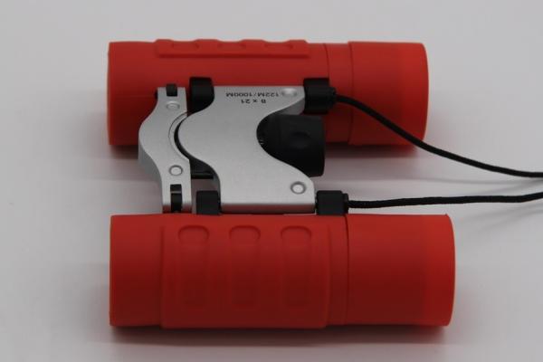 Red Color Lightweight Travel Binoculars , Flexible 8x Binoculars 115x53x110cm