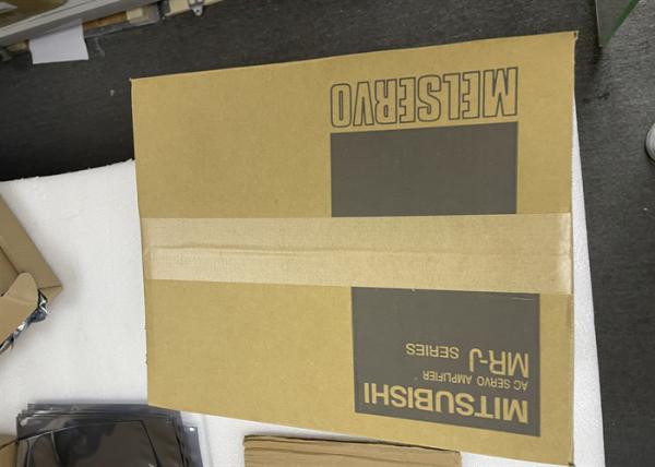 Fase servo 200 do amplificador 3 da C.A. Mitsubishi de MR-J2S-500B 5Kw a 230VAC 50/60Hz
