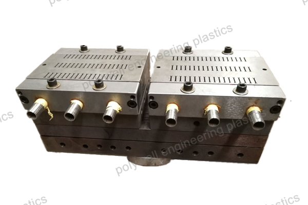 Стальная пластиковая формовая пленка, формирующая термическую разрывную полосу полиамидной изоляции, пластиковый профиль