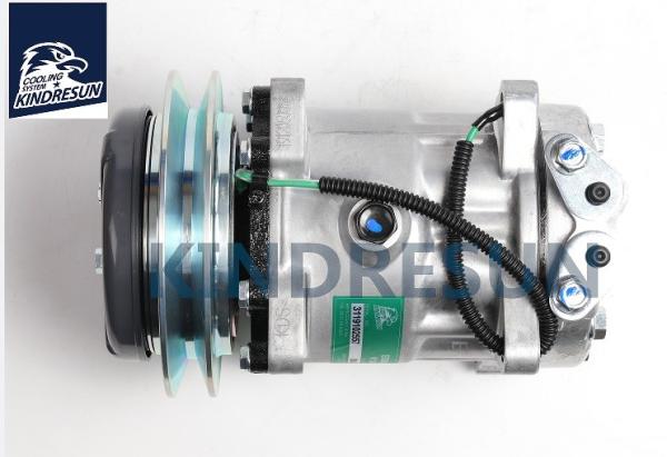 KOMATSU 7H15 Excavator Compressor For Air Conditioner 23B-07-61112