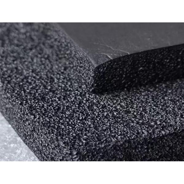 Water Absorption Less Than 5% Flame Retardant CR / EPDM Foam 1.5 G/cm3 Density