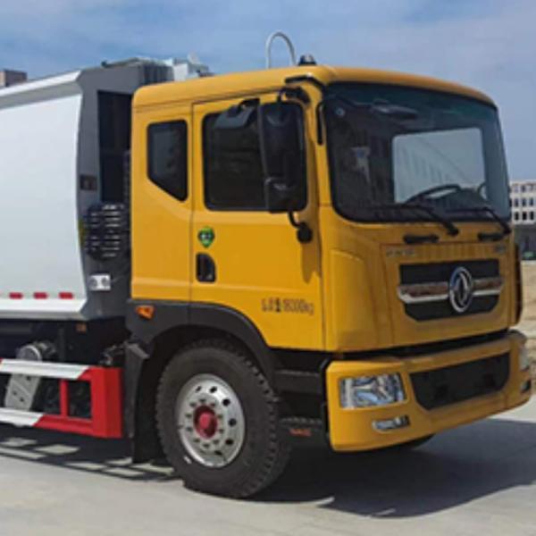 Municipal Sanitation Garbage Compactor Truck 89km/H Maximum Speed