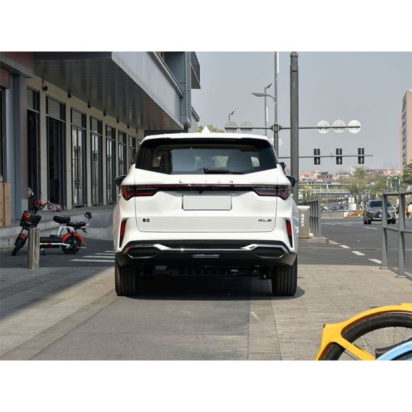 2025 New Livan 8 Electric MPV 7 Seat 515km Range with Fast Charging 68.03kWh Battery 100-150kW Motor New Energy Vehicle