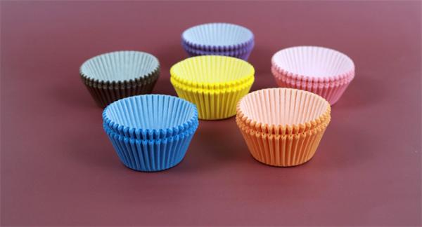 OEM wholesale standard size paper cupcake liners, multicolor baking cups, cupcake liners