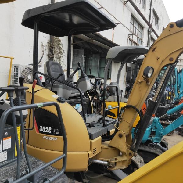                  Used Mini Excavator Cat 302c Fully Import USA Japan Secondhand Small Digger Caterpillar 2 Ton Crawler Machine             