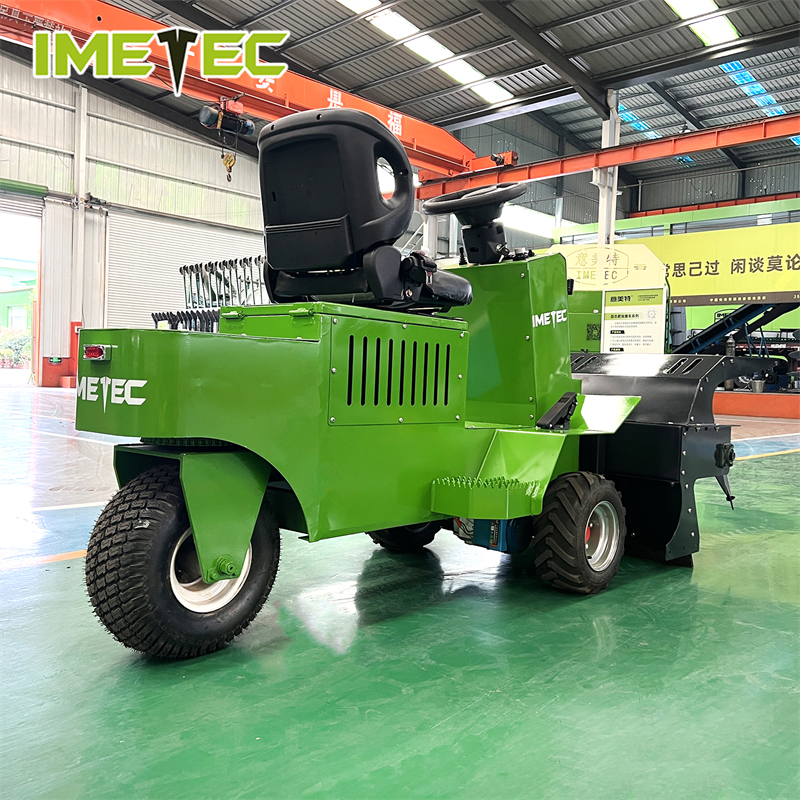 Single Person Cattle Silage Pusher Three Wheeled Feed Pushing Cart