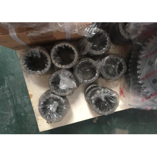 Orginal Truck Spare Parts SINOTRUK Howo Gearbox Main Shaft 2 - T Gear AZ2210040052