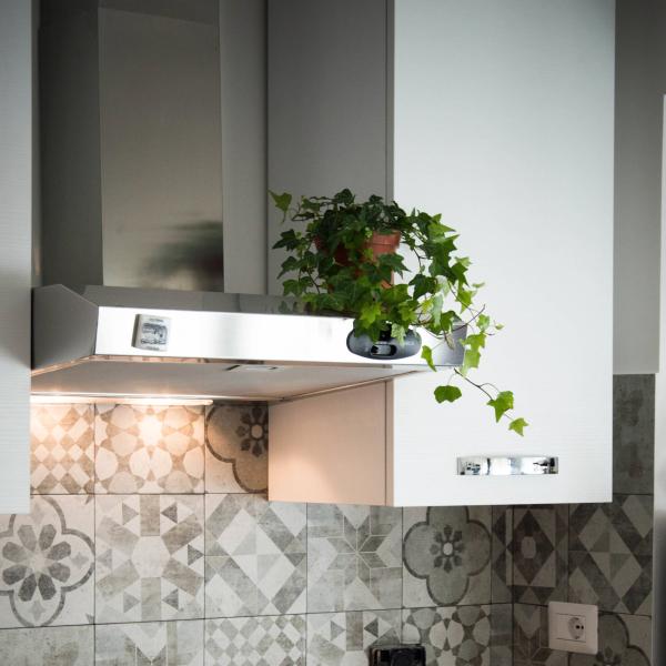 Apartment Used Modern White Cupboard Ghana Kitchen Cabinet Designs For Small Kitchens