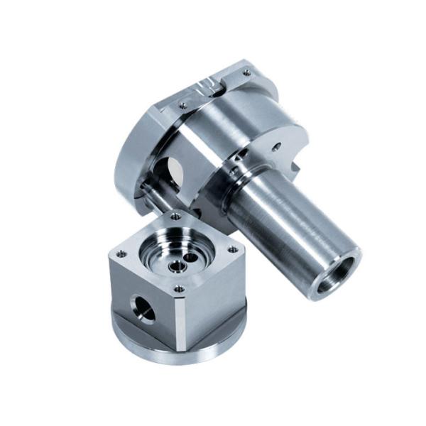 Латунь частей CNC не стандартной изготовленной на заказ точности подвергая механической обработке стальная медная универсальная