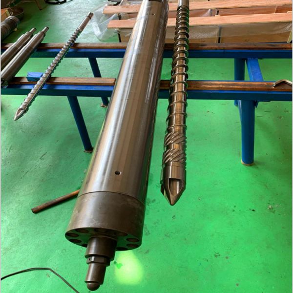 Bimetallic Screw Barrel for 30% Glass Filled Nylon PA Plastic Injection Molding, Ultra Wear Resistant