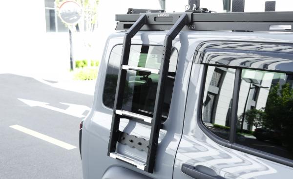 Tank Car Ladder 300 400 500 4x4 Offroad Accessories Side Ladder for Easy Installation