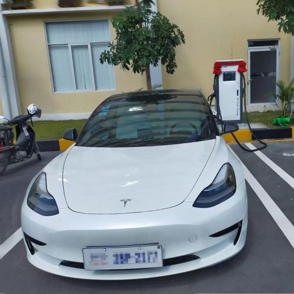Estação de carregamento universal de 60 kW tipo 2