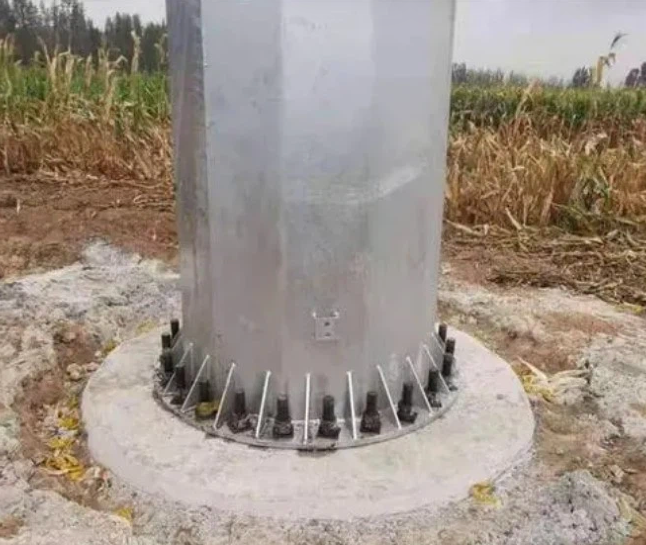 Earthquake Resistant Transmission Line Tower Customized Steel Monopole Tower For Rapid Deployment