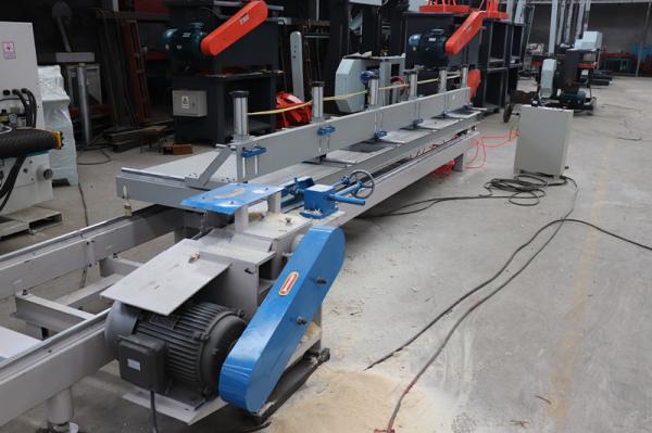 Serração circular 1500mm Max Cutting Width dos Edgers portáteis da placa