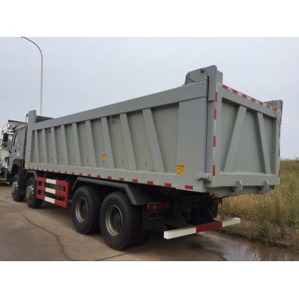 SINOTRUK HOWO 12-Wheeler 420HP 27CBM Dump Truck Tipper Truck  6x4 8x4 Diesel Engine Gross 10 12Wheel