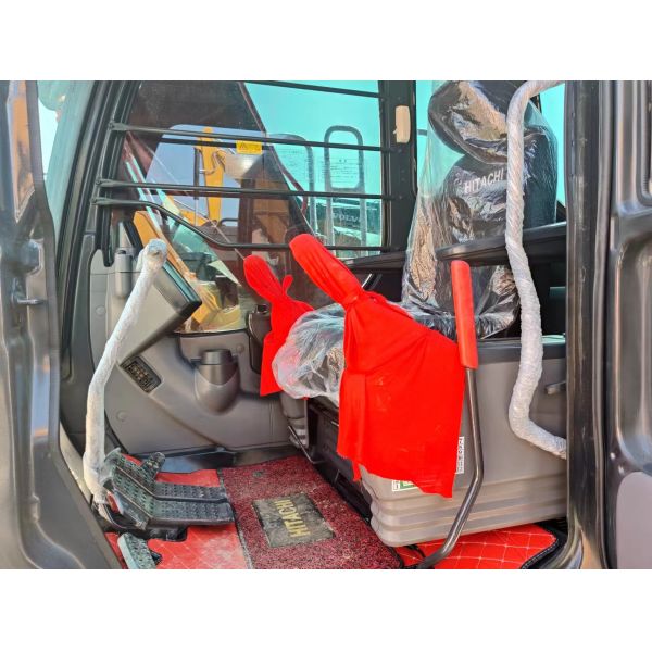 12200KG Hydraulic Second Hand ZX120 Hitachi Excavator Crawler Diggers 120