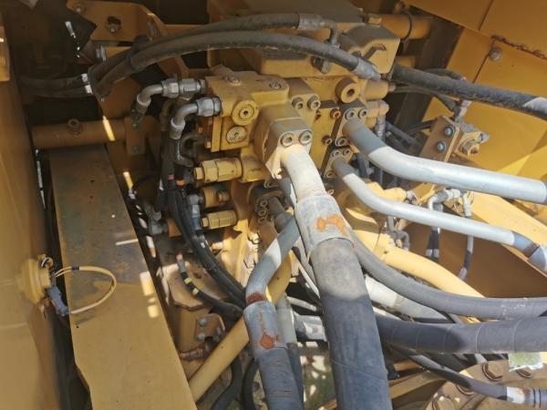 Excavadora de segunda mão CAT336E com potência forte e design de aço macio em boas condições