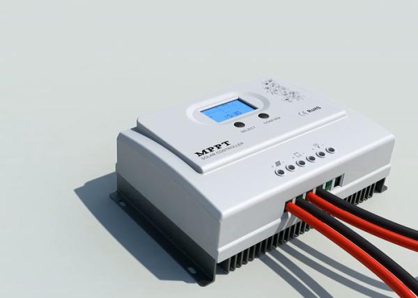 Streetlight MPPT Solar Battery Charger High Durability Three - Stage Charge Mode