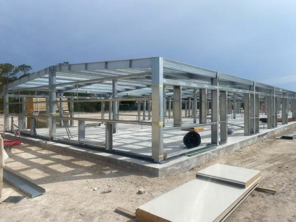 Hot Dip Galvanized Metal Steel Broiler Layer Poultry House With Automatic Brooding Equipment