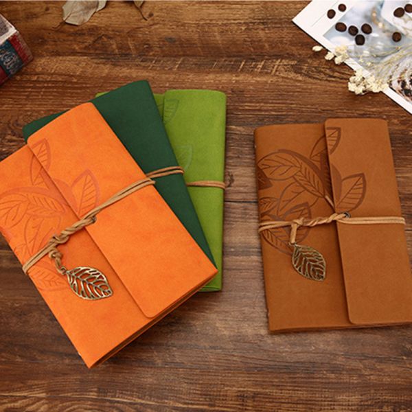 Capa de papel de cubierta dura personalizada de cuero PU Diarios de encuadernación perfecta con 80 hojas internas