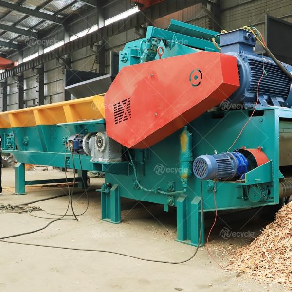 15-20T/H Capacity Diesel Tree Branch Shredding Machine Wood Pulverizer Wood Pallet Crusher