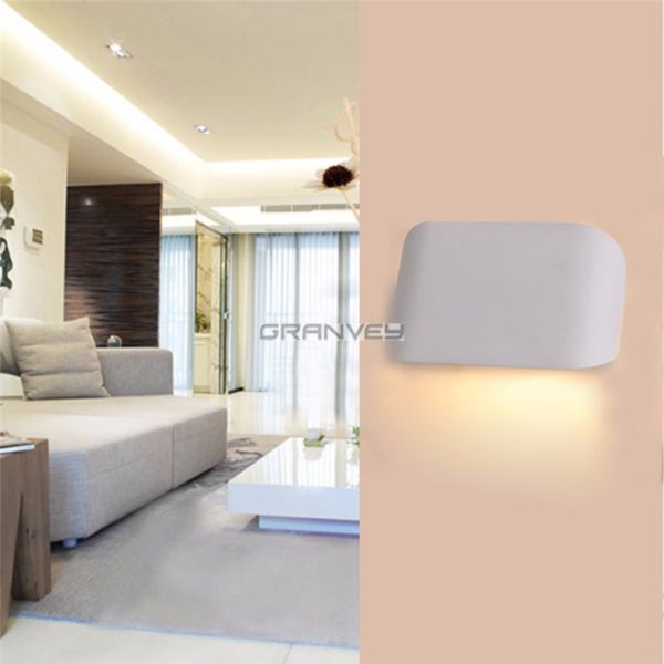 High Luminous Indoor LED Wall Lights 2 Heads Shine Up Or Down Low Brightness Decay