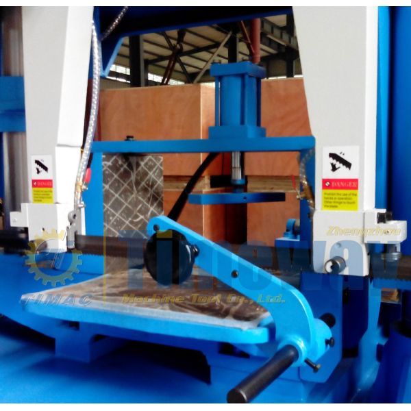 69 m/min Blade Speed Double Column Hydraulic Band Sawing Machine for Metal Cutting
