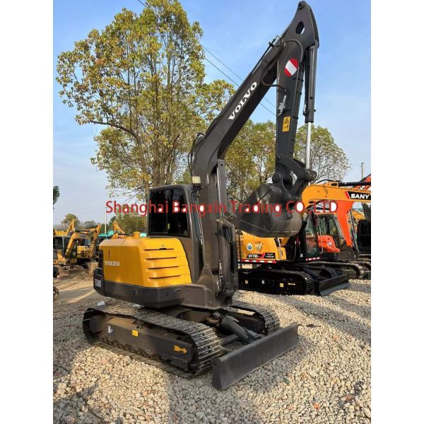 Small Machine Used Mini Excavator VOLVO EC60D with Strong Power and Hydraulic Stability