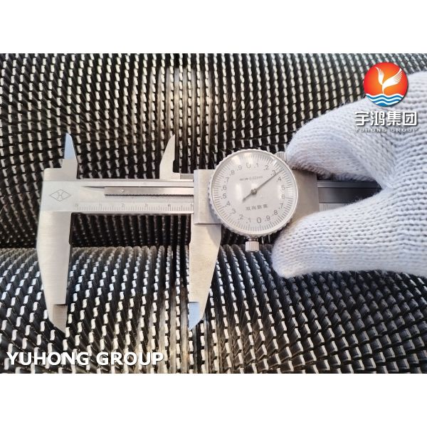Stainless Steel Seamless Pipe ASTM A312 TP304H Serrated Fin Tube For Furnace