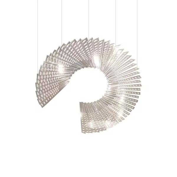 Éclairage de lustre grand et unique en verre de luxe moderne, non personnalisé, pour la décoration intérieure