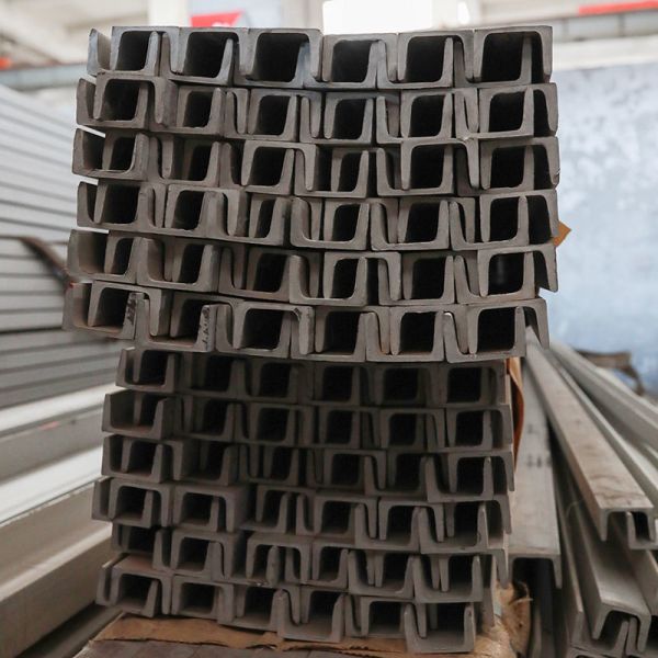 Perforated JIS Standard Steel C Channel Size 200 X 80 X 7.5 X 11mm